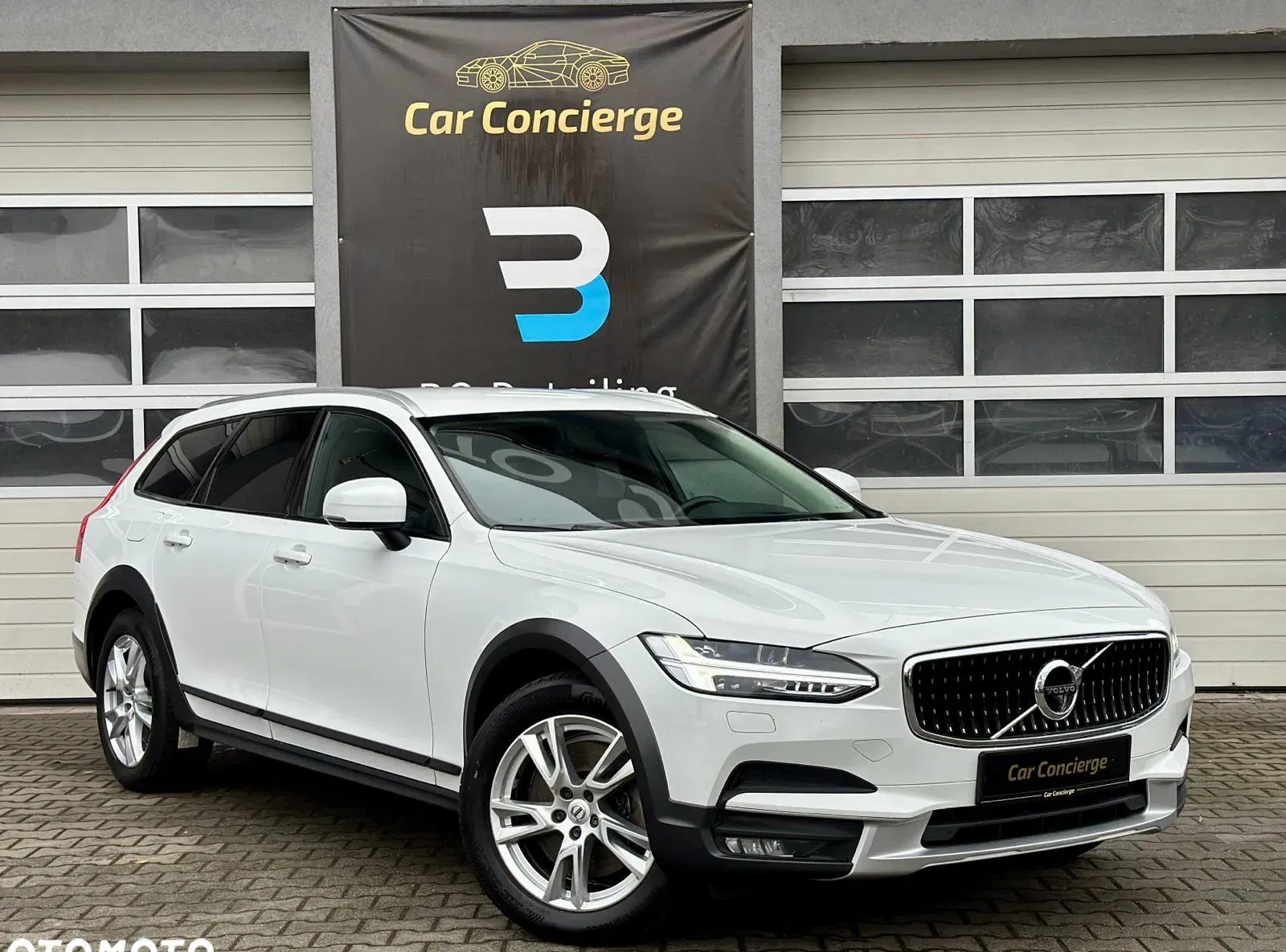 ostroróg Volvo V90 Cross Country cena 134900 przebieg: 176000, rok produkcji 2019 z Ostroróg